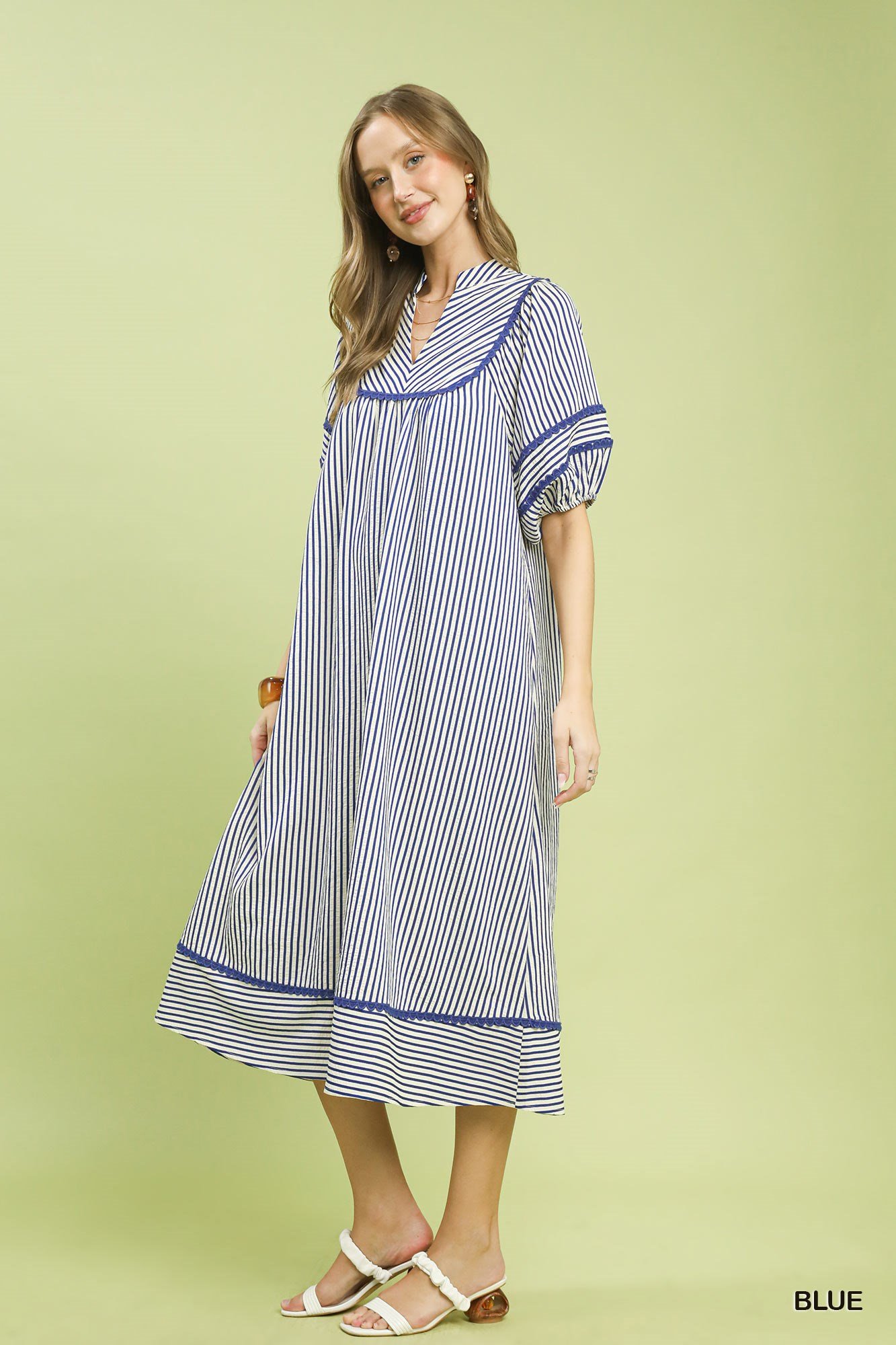 Women's Blue Striped Puff Sleeve Midi Dress with Pockets - Image 3