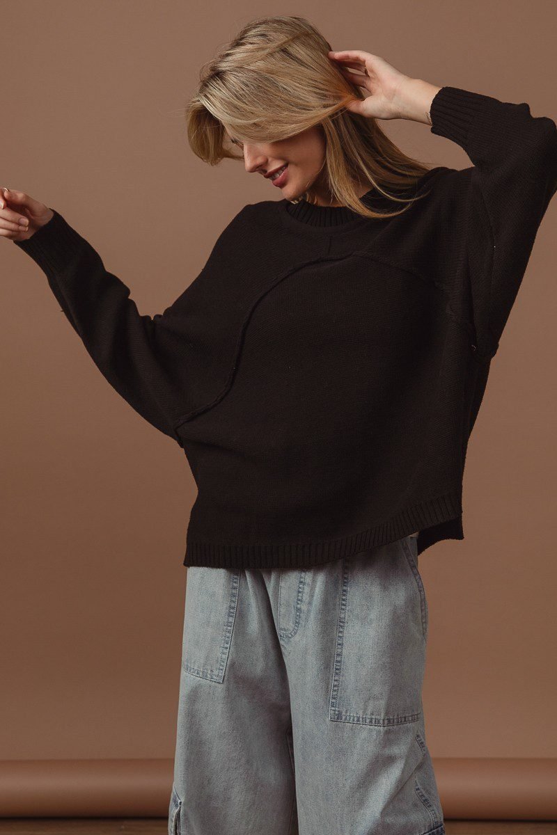 Raw Edge Arch Detailed Knit Top