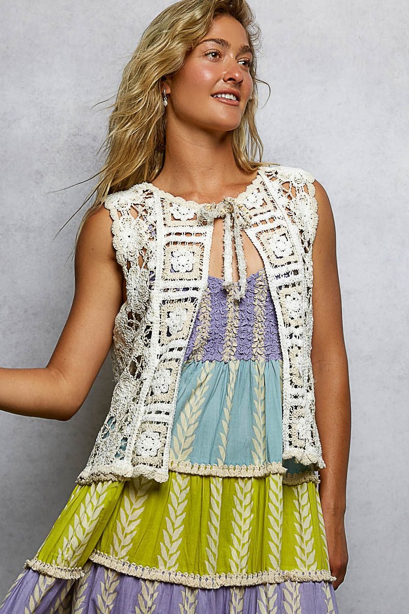 Tie Front Floral Pattern Crochet Vest with Scalloped Edge - Natural