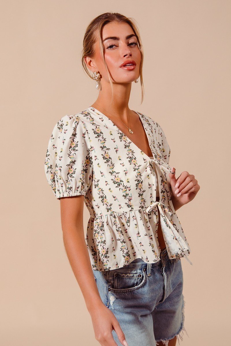 Floral Print Tie Front Shirred Hem Blouse